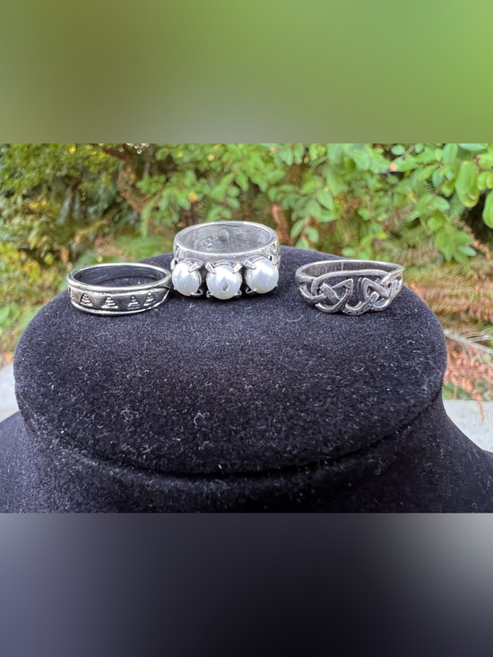Jewelry - Silver Triple Stone Ring - Faux Pearls. Set of 3 rings.
